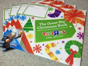 #ToysRUs #Holidays #HolidayGiftGuide #LetsPlay #ad