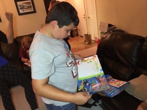#ToysRUs #Holidays #HolidayGiftGuide #LetsPlay #ad