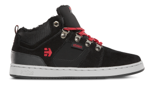 #get4giving #holiday #holidaygiftguide #etnies #sponsored