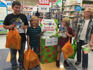 #AwesomeMoment #ToysRUs #Holidays #HolidayGiftGuide #ad