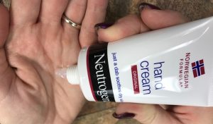 #HandCream #beauty #IC #ad