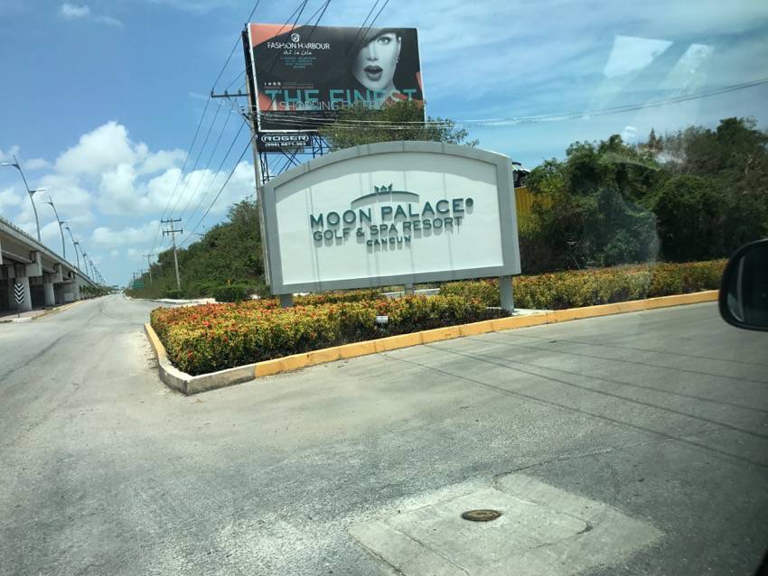 #Travel #Blogger #Mexico #Cancun #LiveThePalaceLife #MoonPalace #PalaceResorts #ad