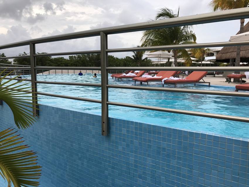 #Travel #Blogger #Mexico #Cancun #LiveThePalaceLife #MoonPalace #PalaceResorts #ad