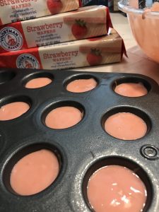Voortman Strawberry Wafer Birthday Candle Cupcakes #Voortman #strawberry #cupcakes #baking #blogger #blog #food #foodie #recipe #ad
