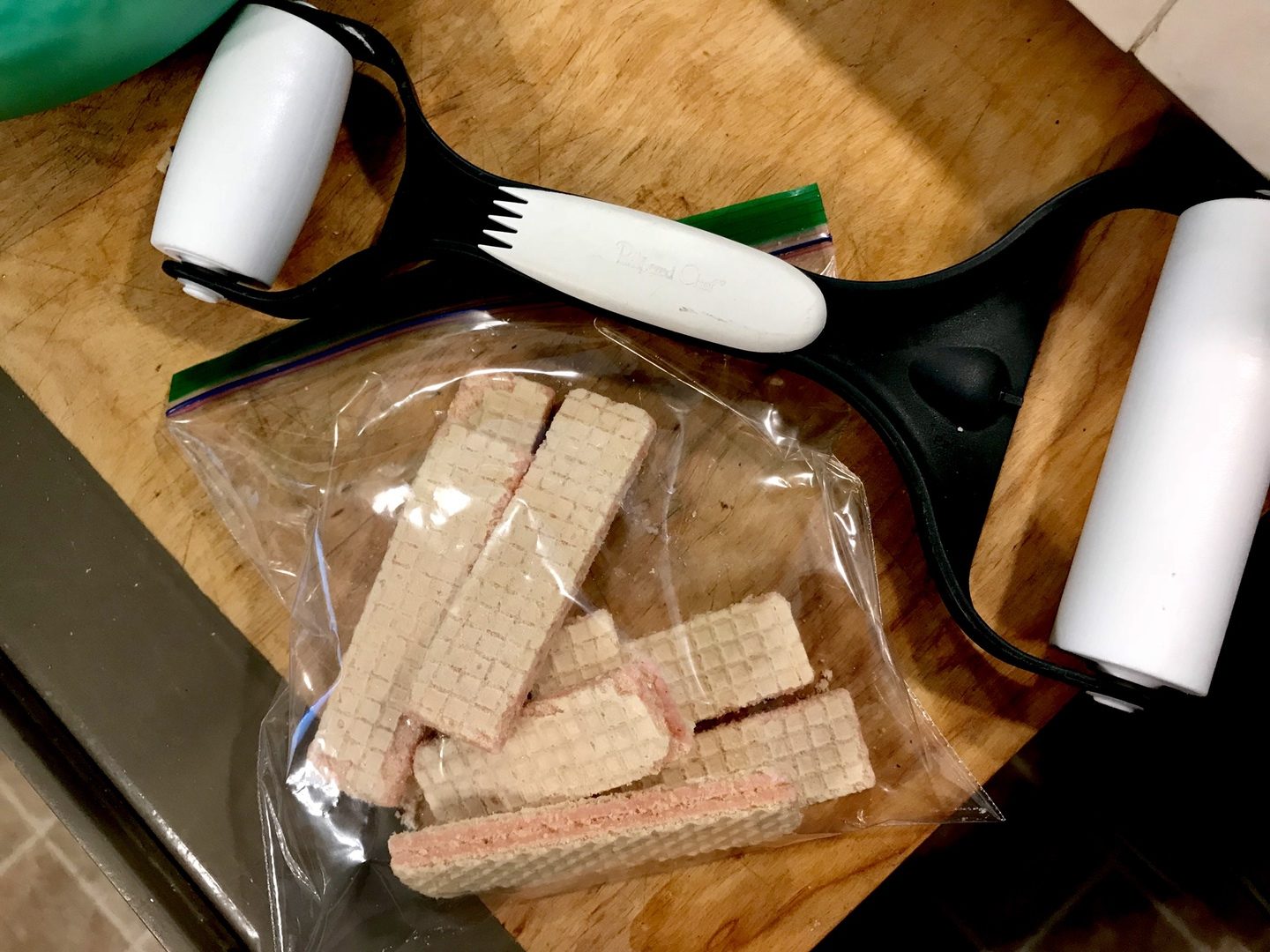 Voortman Strawberry Wafer Cheesecake Bites #Voortman #strawberry #cheesecake #baking #blogger #blog #food #foodie #recipe #ad