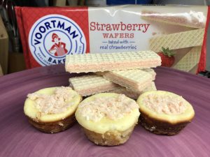 Voortman Strawberry Wafer Cheesecake Bites #Voortman #strawberry #cheesecake #baking #blogger #blog #food #foodie #recipe #ad