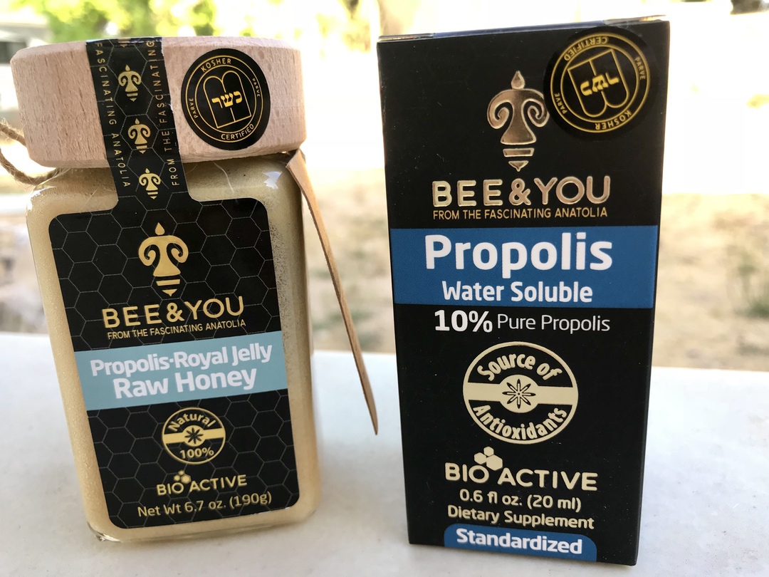 Family Pool Fun #BeeAndYou #BeeAndYouNatural #natural #family #health #ad