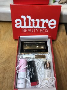 Allure Beauty Box September 2018 #allure #allurebeautybox #beautybox #beauty #makeup