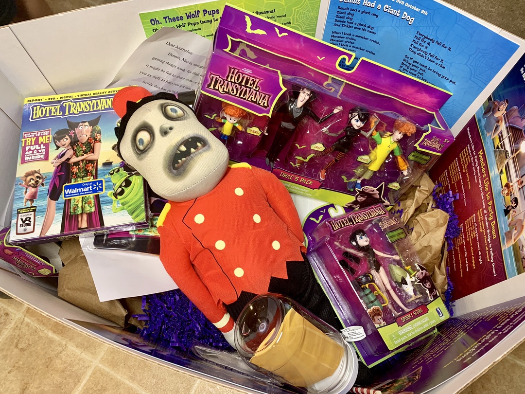 Hotel Transylvania 3 Movie Night #HotelT3 #HotelTransylvania #HotelTransylvania3 #movie #movienight #ad