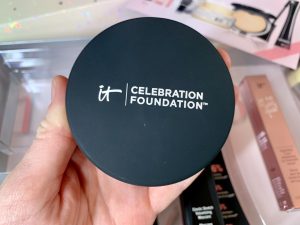 IT Cosmetics IT's Your Top 5 Superstars & More! Holiday Collection #ITCosmetics #holiday #makeup #blogger #ITsyourTSV #ad