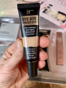 IT Cosmetics IT's Your Top 5 Superstars & More! Holiday Collection #ITCosmetics #holiday #makeup #blogger #ITsyourTSV #ad