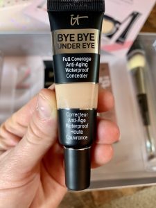 IT Cosmetics IT's Your Top 5 Superstars & More! Holiday Collection #ITCosmetics #holiday #makeup #blogger #ITsyourTSV #ad