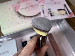 IT Cosmetics IT's Your Top 5 Superstars & More! Holiday Collection #ITCosmetics #holiday #makeup #blogger #ITsyourTSV #ad