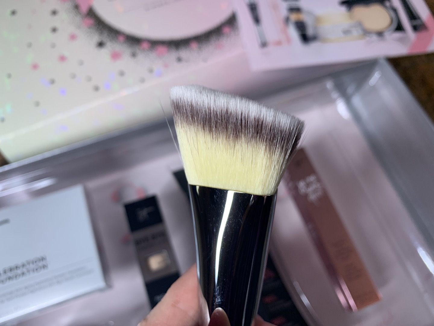 IT Cosmetics IT's Your Top 5 Superstars & More! Holiday Collection #ITCosmetics #holiday #makeup #blogger #ITsyourTSV #ad