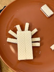 Edible Thanksgiving Turkey Craft with Voortman Wafers #Thanksgiving #Turkey #Craft #DIY #food #foodie #holiday #ad
