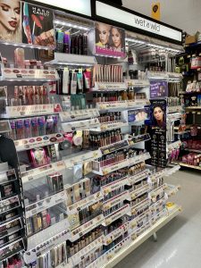 Holiday Glow with wet n wild megaglo body luminizer #wetnwildbeauty #walmartbeauty #IC #ad
