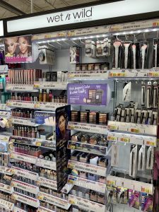 Holiday Glow with wet n wild megaglo body luminizer #wetnwildbeauty #walmartbeauty #IC #ad