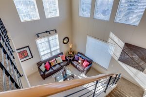 Natural Light and Home Decor #Home #decor #living #plants #ad