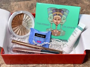 Allure Beauty Box December 2018 #Allure #AllureBeautyBox #beauty #makeup #subscriptionbox #beautyblogger