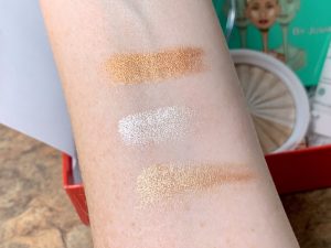 Allure Beauty Box December 2018 #Allure #AllureBeautyBox #beauty #makeup #subscriptionbox #beautyblogger