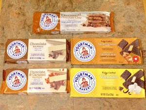 Voorman Bakery Easy Ice Cream Sandwiches #Voortman #VoortmanBakery #cookies #icecream #treat #valentinesday #food #foodie #ad