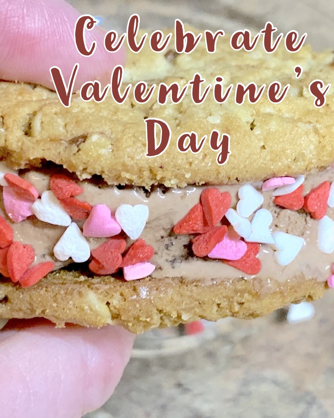 Voorman Bakery Easy Ice Cream Sandwiches #Voortman #VoortmanBakery #cookies #icecream #treat #valentinesday #food #foodie #ad