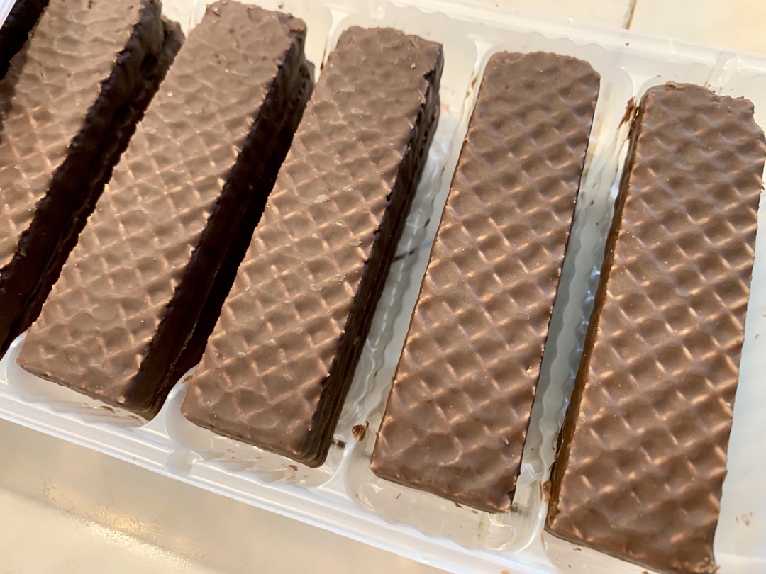 Voortman Bakery Fudge Coated Salted Caramel Wafers