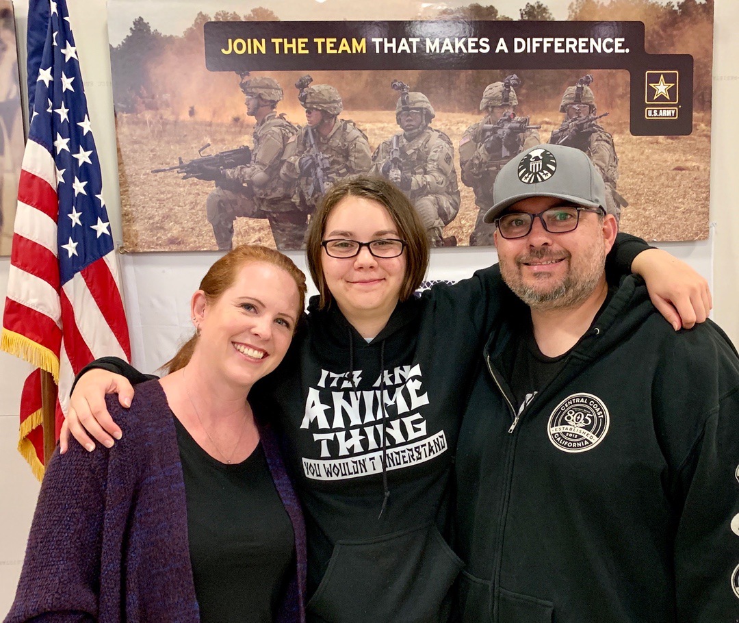 Army Mom, Dad, Daughter