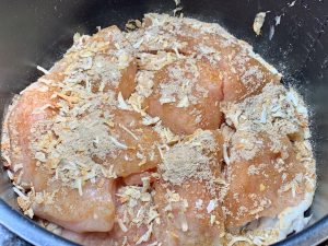 Instant Pot Garlic Chicken with Gravy and Rice
