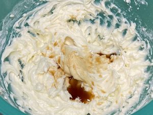 Whipped Cream Cheese with Vanilla