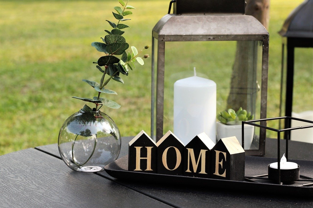 Summer Home Outdoor Decor
