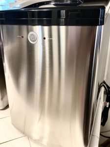 NewAir Countertop Nugget Ice Maker