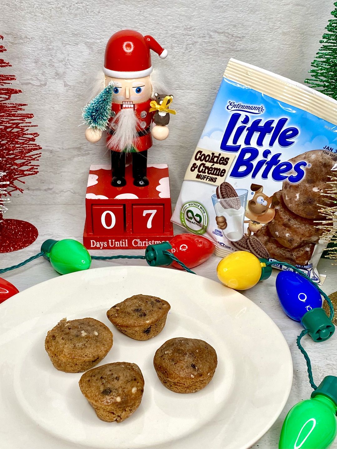 Little Bites® Cookies & Crème muffins