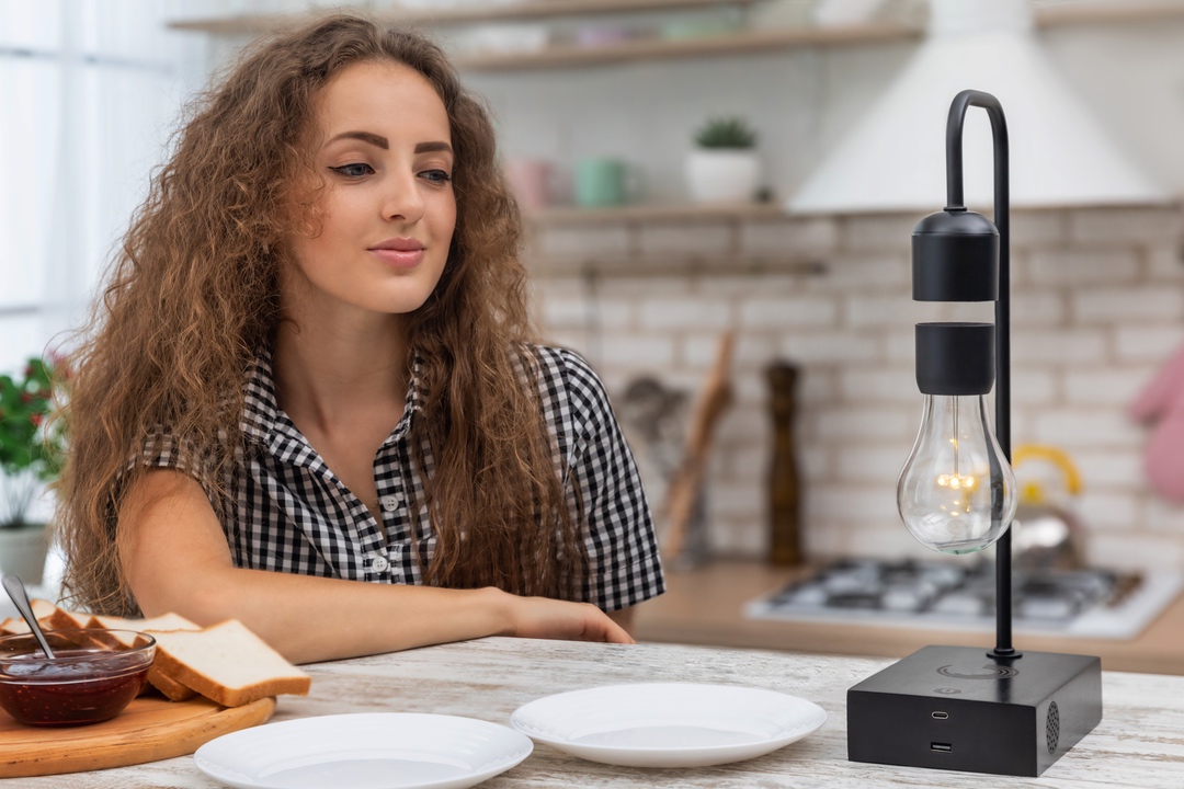 Gravita Levitating Lamp