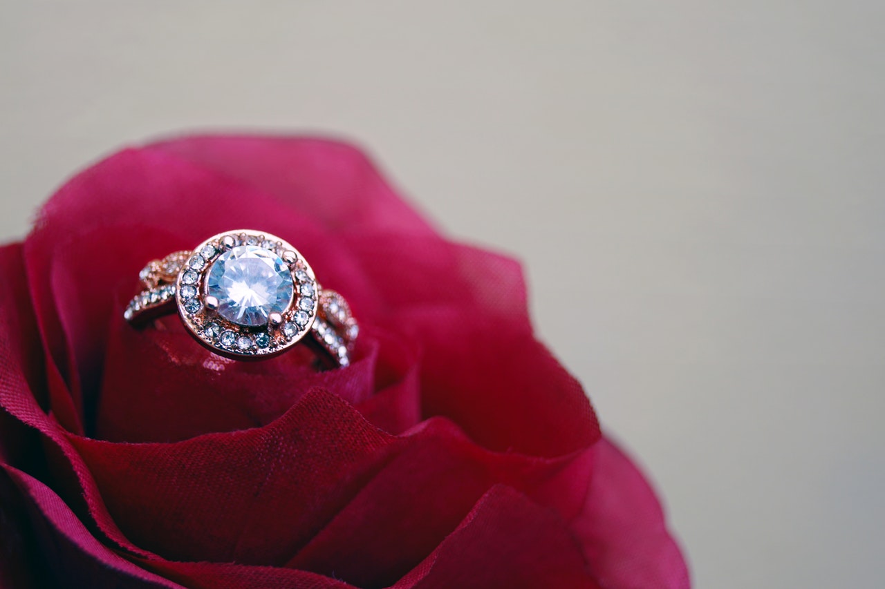 diamond engagement ring