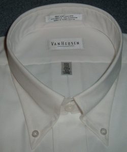 A close up of a shirt label
