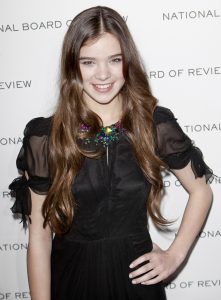 Hailee Steinfeld posing for a picture